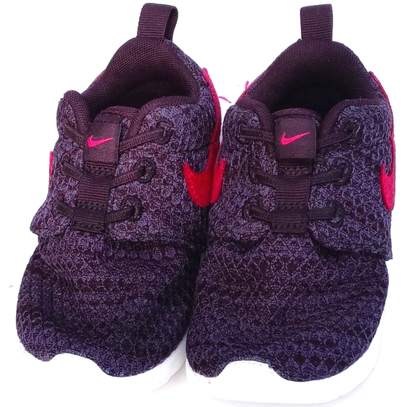 Nike Other - NIKE Roshe Toddler Sneakers Size 7C